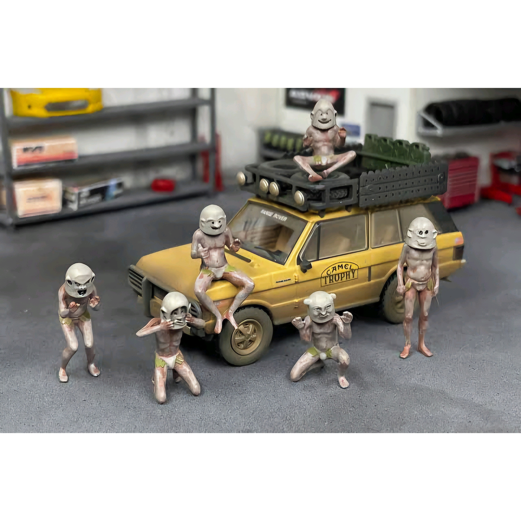 MINI GT RANGE ROVER 1982 CAMEL TROPHY PAPUA NEW GUINEA SET - 1/64 SCAL ...