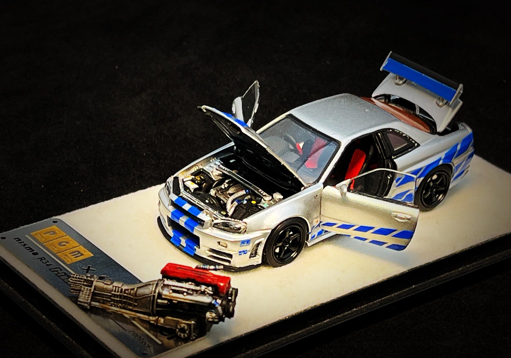 PGM NISSAN SKYLINE GT-R R34 Z-TUNE SILVER/BLUE NORMAL BASE +