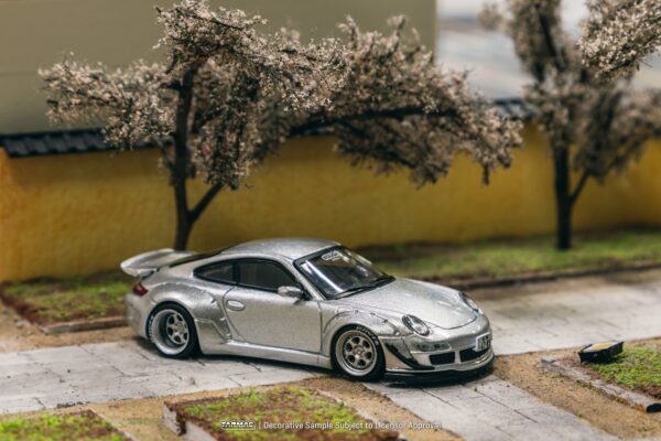 TARMAC WORKS PORCHE RWB 997 ABU DHABI SILVER - Image 5
