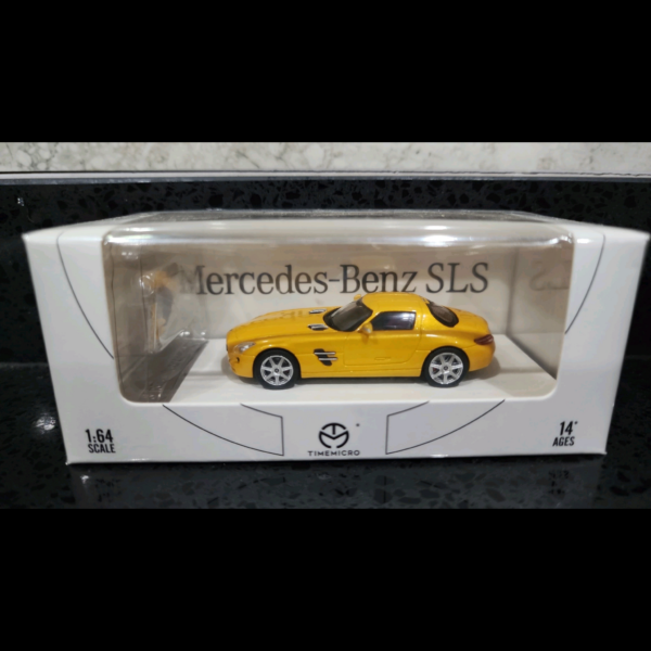 TIME MICRO MERCEDES BENZ SLS AMG YELLOW + FIGURINE