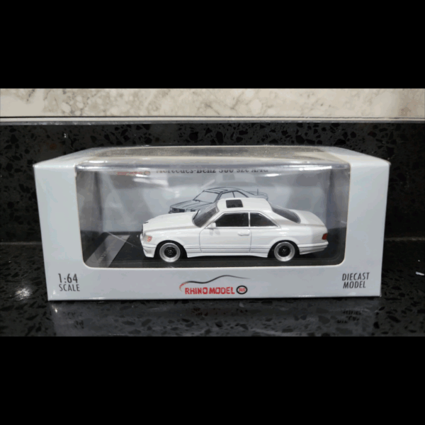 RHINO MODEL MERCEDES-BENZ AMG 560 SEC WHITE