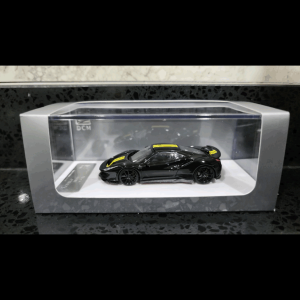 DCM NOVITEC FERRARI 488 PISTA METALLIC BLACK