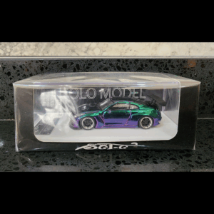 SOLO MODEL NISSAN SKYLINE GT-R R35 MAGIC GREEN/PURPLE