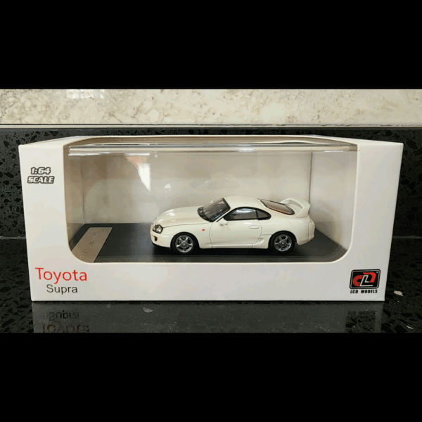 LCD TOYOTA SUPRA JZA80 WHITE