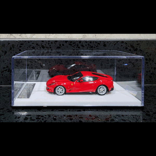 CAR LOUNGE FERRARI 812 SUPERFAST ROSSO CORSA